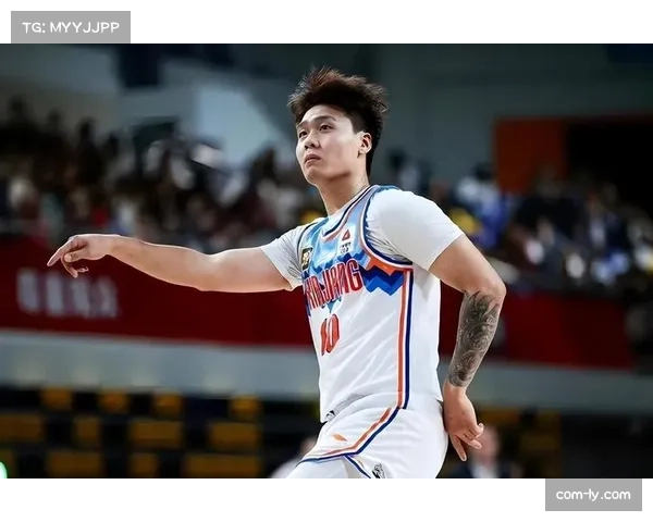 北京男篮赵睿因腿部拉伤将缺席两周，曾凡博力争收官战复出